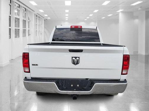2019 RAM 1500 SLT