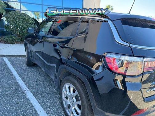 2023 Jeep Compass Latitude Lux