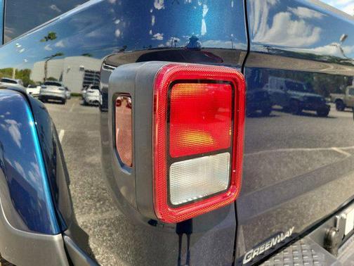 2025 Jeep Gladiator Nighthawk