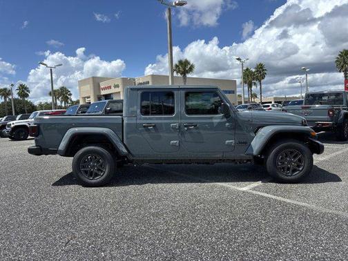2025 Jeep Gladiator Sport S