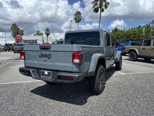 2025 Jeep Gladiator Sport S