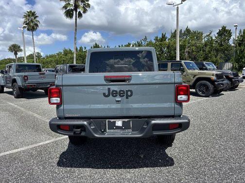 2025 Jeep Gladiator Sport S