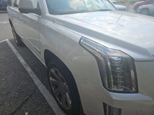 2017 Cadillac Escalade ESV Premium Luxury