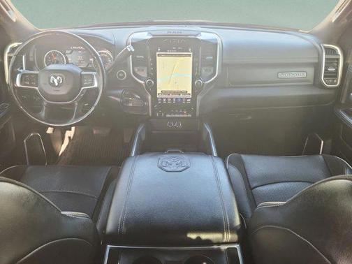 2020 RAM 2500 Laramie Crew Cab 4X4 6'4' Box