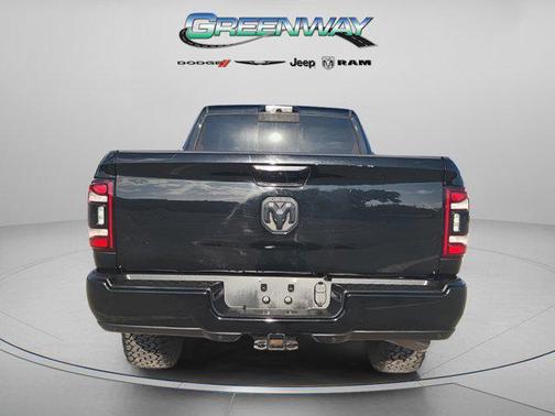 2020 RAM 2500 Laramie Crew Cab 4X4 6'4' Box