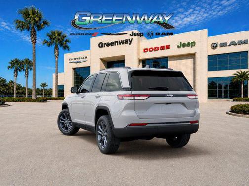 Bright White Clearcoat 2026 Jeep Grand Cherokee 85th Anniversay Edition 4x4