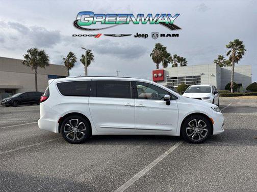 2026 Chrysler Pacifica L