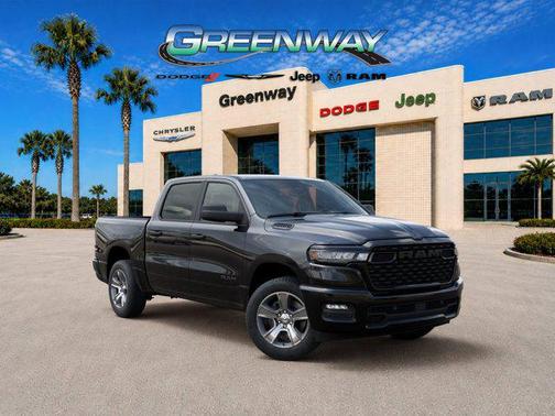 Diamond Black Crystal Pearlcoat 2026 RAM 1500 Express