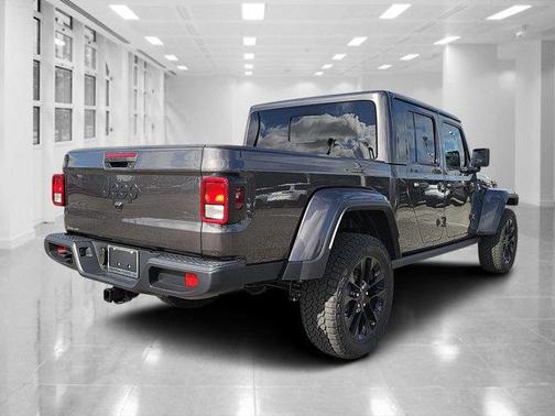 2025 Jeep Gladiator Nighthawk