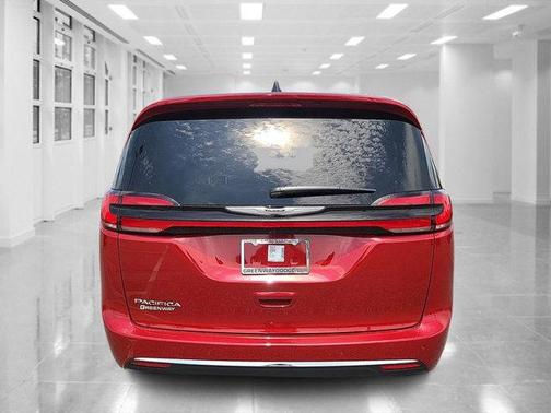 2025 Chrysler Pacifica L