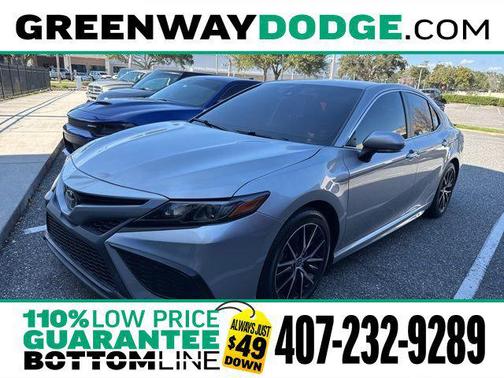 2022 Toyota Camry SE