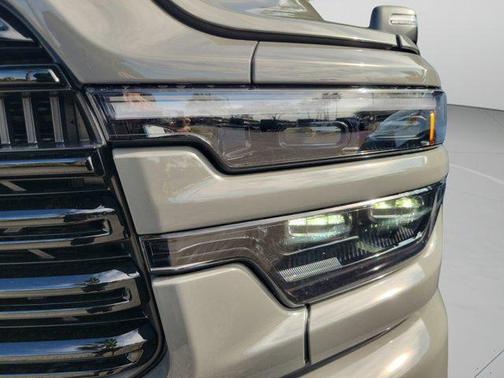 2026 RAM 3500 Laramie Crew Cab 4x4 6'4' Box