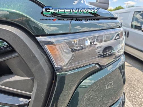 Serrano Green Metallic 2026 RAM 1500 Big Horn/Lone Star