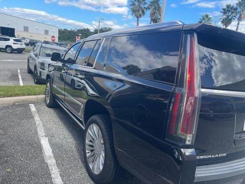 2017 Cadillac Escalade ESV Platinum