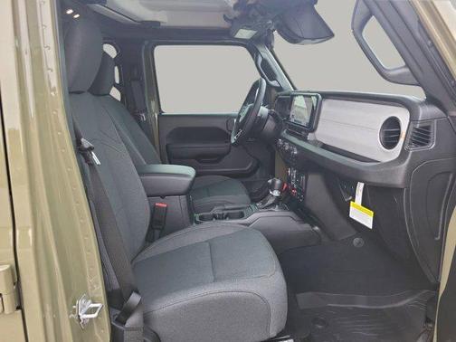 2026 Jeep Gladiator Willys 4x4