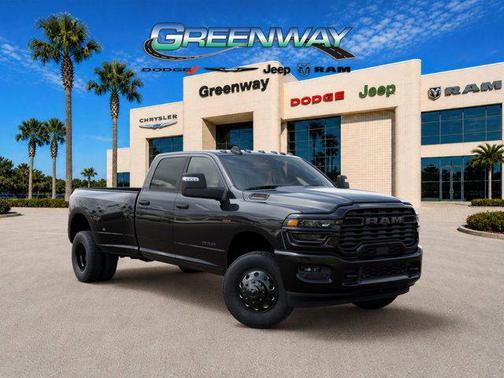 Diamond Black Crystal Pearlcoat 2026 RAM 3500 Big Horn Crew Cab 4x4 8' Box