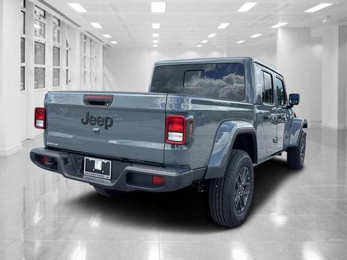 2025 Jeep Gladiator Sport S