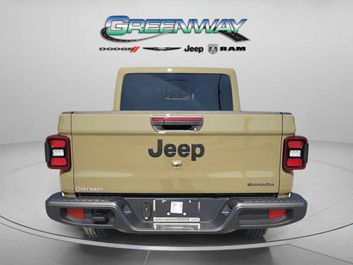 2026 Jeep Gladiator Sahara 4x4
