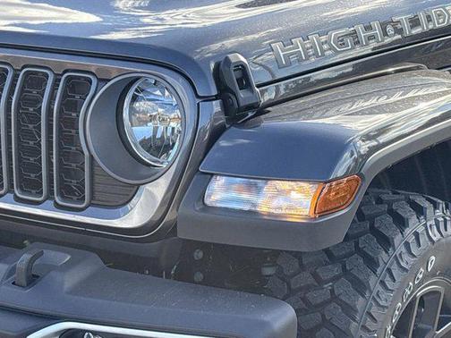 2025 Jeep Gladiator High Tide