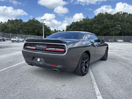 2020 Dodge Challenger SXT