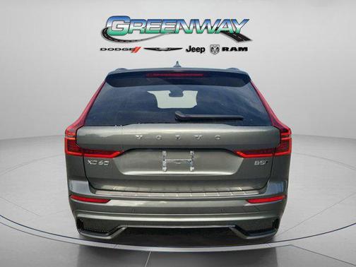 2026 Volvo XC60 B5 Ultra