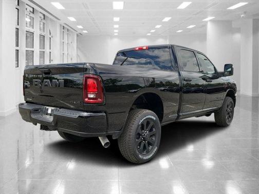 2025 RAM 2500 Big Horn Crew Cab 4x4 6'4' Box