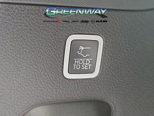 2026 Jeep Grand Wagoneer 4x2