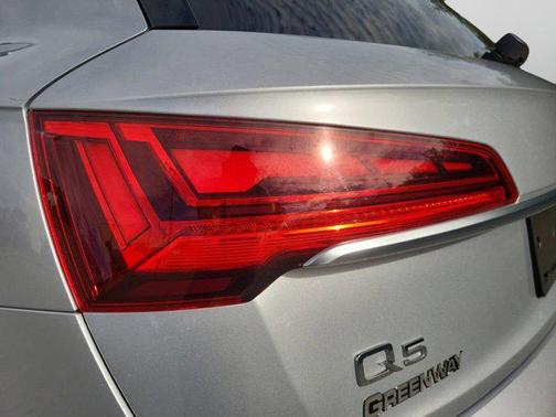 2021 Audi Q5 45 Premium Plus
