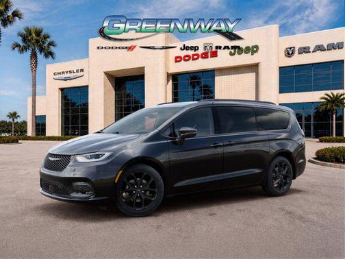 Diamond Black Crystal Pearlcoat 2026 Chrysler Pacifica Limited