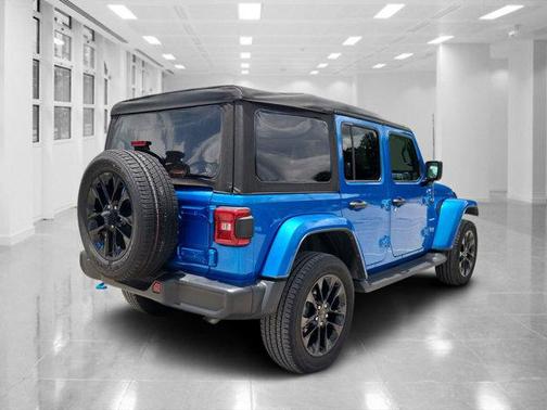 2022 Jeep Wrangler Unlimited 4xe Sahara