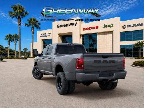 Ceramic Gray Clearcoat 2026 RAM 3500 Laramie Crew Cab 4x4 8' Box