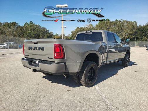 2026 RAM 3500 Laramie Crew Cab 4x4 8' Box