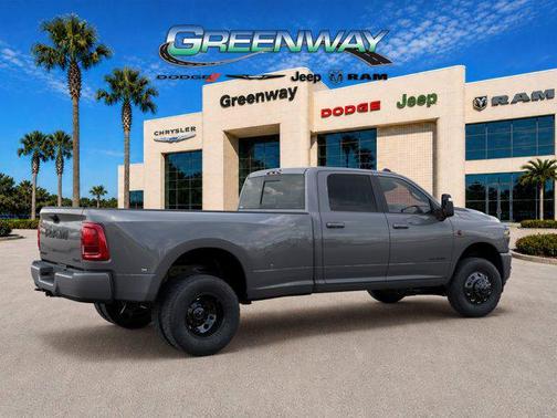 Ceramic Gray Clearcoat 2026 RAM 3500 Laramie Crew Cab 4x4 8' Box