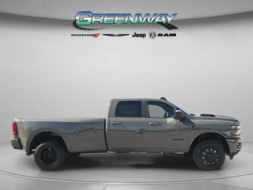 2026 RAM 3500 Laramie Crew Cab 4x4 8' Box
