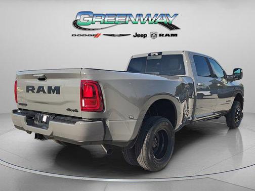 2026 RAM 3500 Laramie Crew Cab 4x4 8' Box