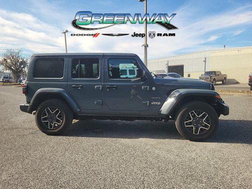 2024 Jeep Wrangler 4-Door Sahara 4x4