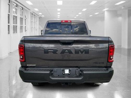 2025 RAM 2500 Tradesman Crew Cab 4x4 6'4' Box