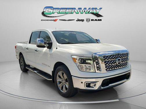 Pearl White 2019 Nissan Titan SL