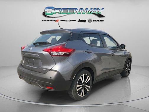 Gun Metallic 2020 Nissan Kicks SV