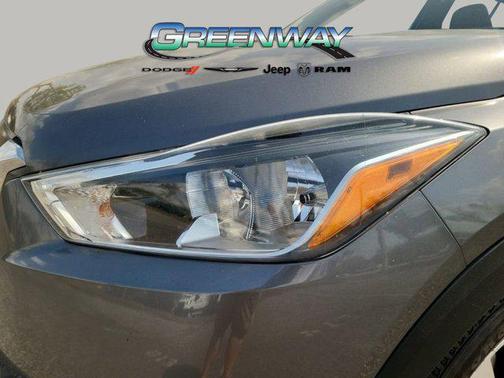 Gun Metallic 2020 Nissan Kicks SV