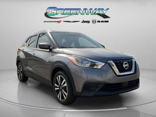 Gun Metallic 2020 Nissan Kicks SV