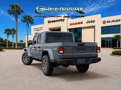 Anvil Clearcoat 2026 Jeep Gladiator Sahara 4x4