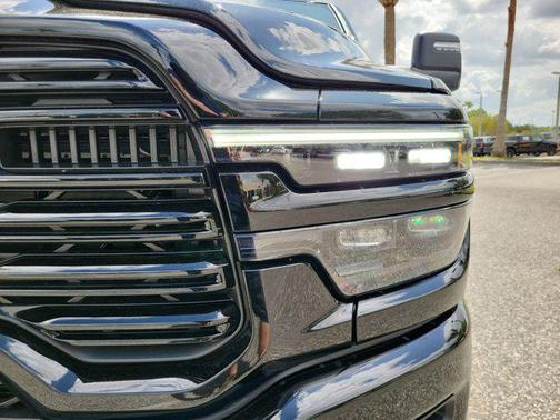 2025 RAM 2500 Laramie Crew Cab 4x4 6'4' Box