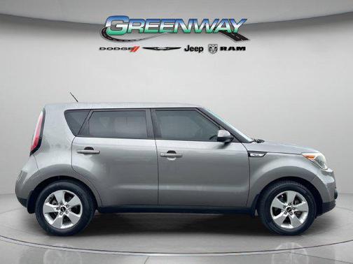 Titanium Gray 2018 Kia Soul Base