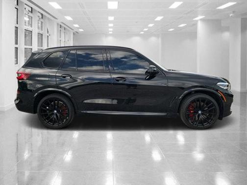 2021 BMW X5 M50i