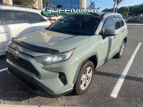 2021 Toyota RAV4 XLE
