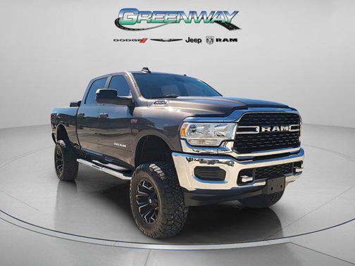 2022 RAM 2500 Big Horn Crew Cab 4x4 6'4' Box