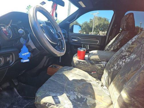 2022 RAM 2500 Big Horn Crew Cab 4x4 6'4' Box