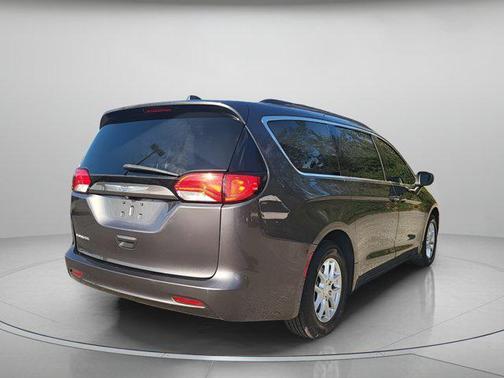 2020 Chrysler Voyager LXI
