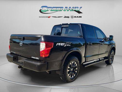 2017 Nissan Titan PRO-4X